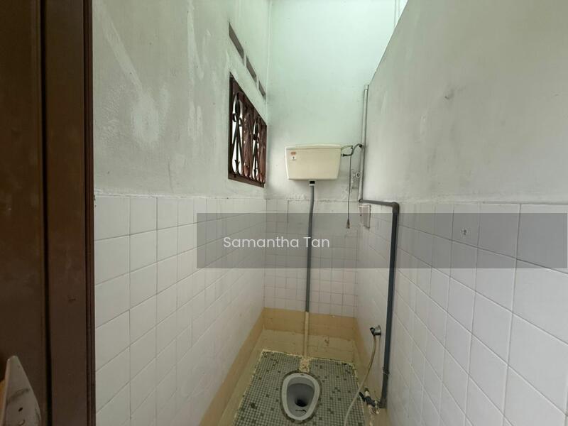 Taman Pelangi Single Storey Terrace House - 4