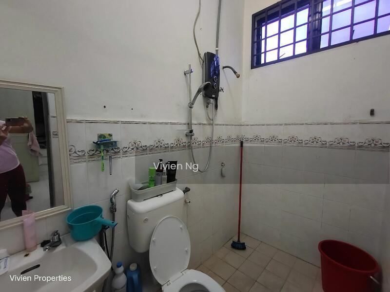 2 storey House facing field Tmn Song Choon - 5