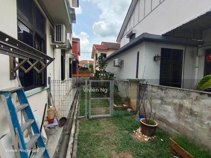 2 storey House facing field Tmn Song Choon - 4