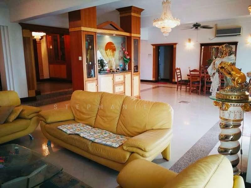 Silverton Condominium - 2