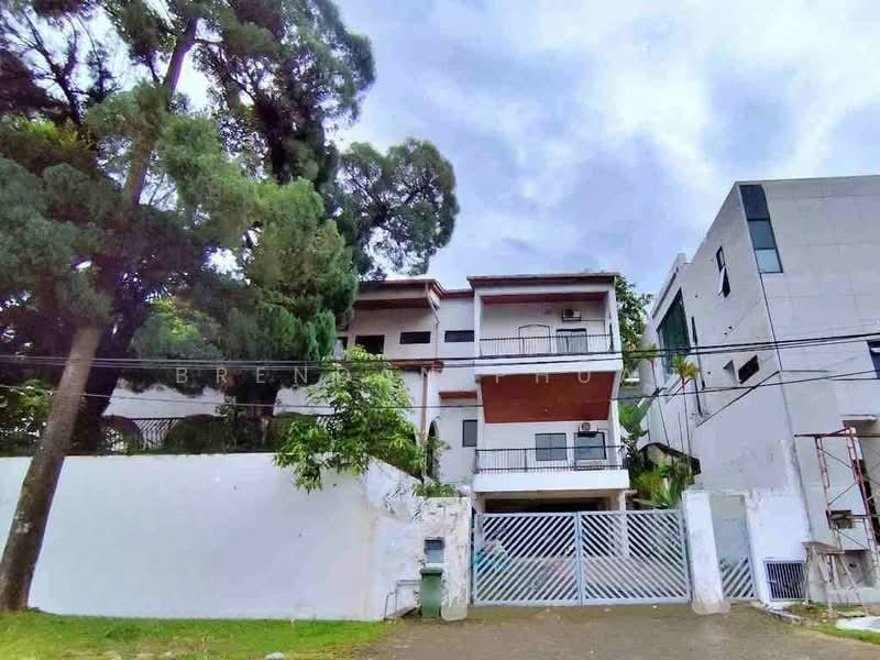 Taman Bukit Pantai - 2