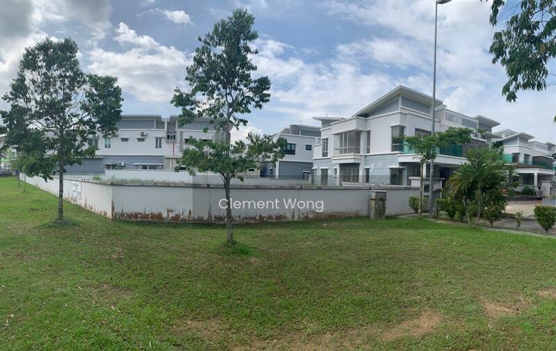 BIG Corner Semi-D Anggun 2 Rawang near Kota Emerald - 1