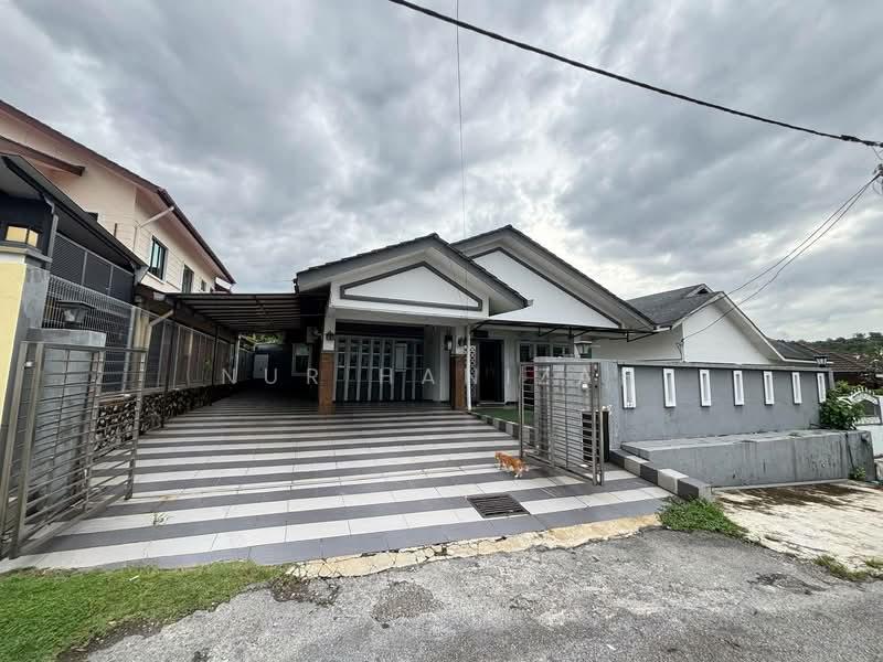 Desa Subang Permai - 1