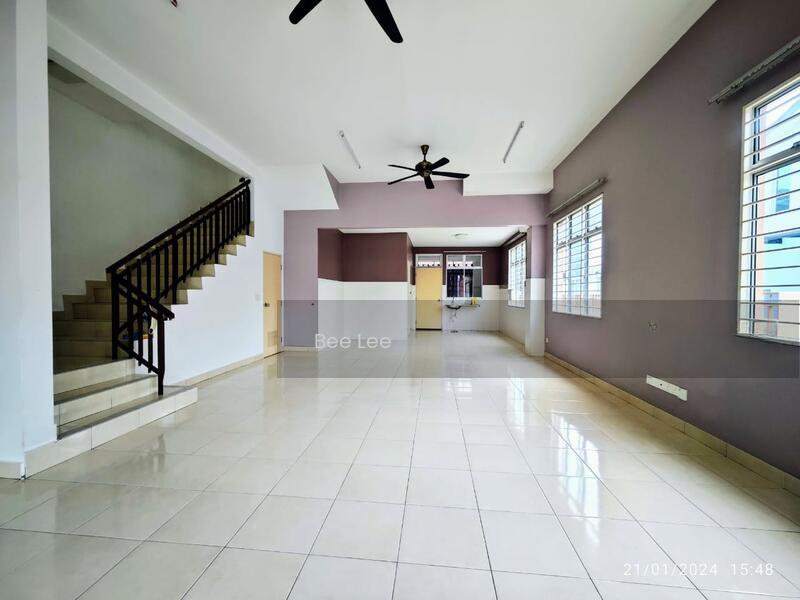 Setia Indah 9, Setia Alam - 1