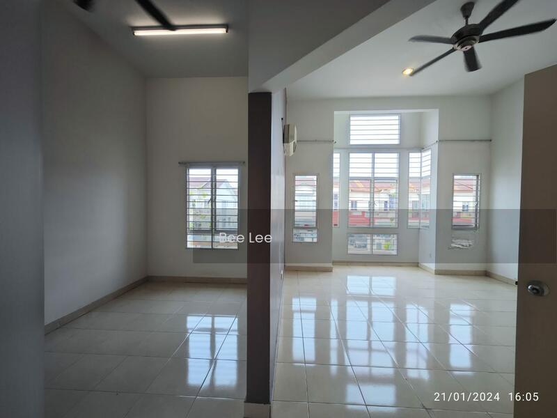 Setia Indah 9, Setia Alam - 4