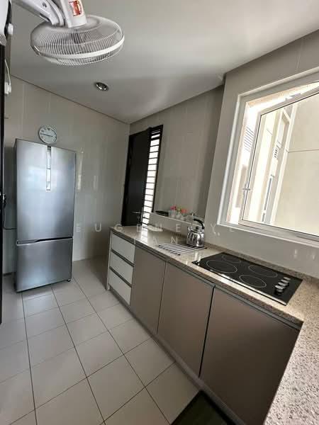 Quayside Condominium - 2