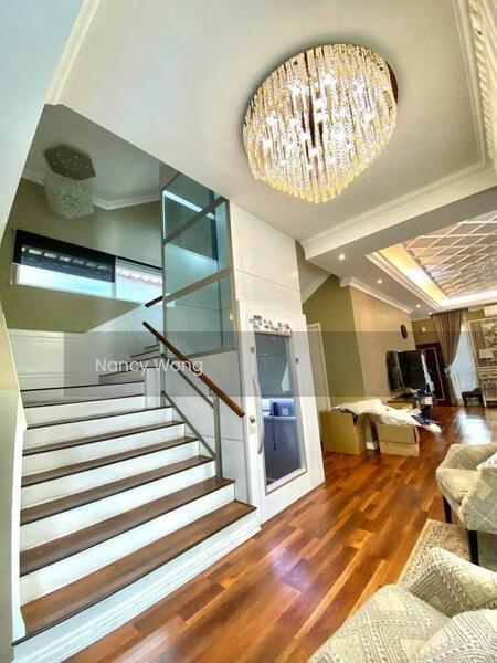 Bungalow at Seri Kembangan - 4