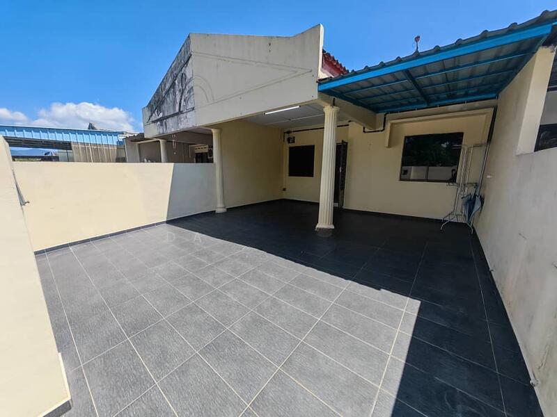 Taman Universiti - 1