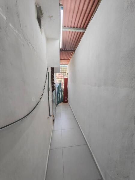 Taman Universiti - 4