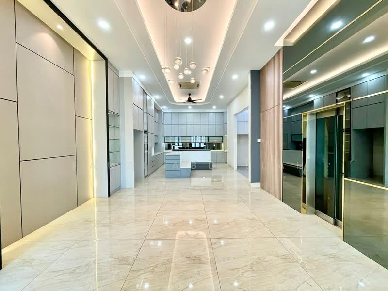 Country Heights Damansara - 4