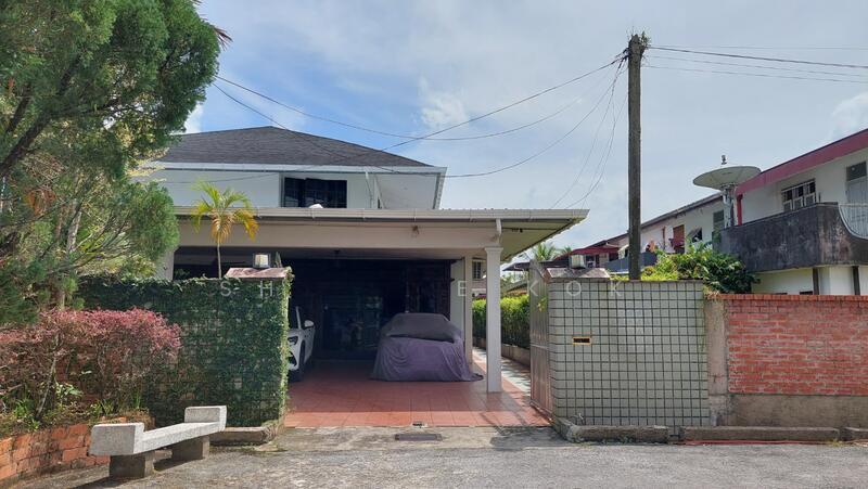 2 Units Detached Bungalow and 1 Unit Detached Building @ Taman Mayling Sungai Maong - 1