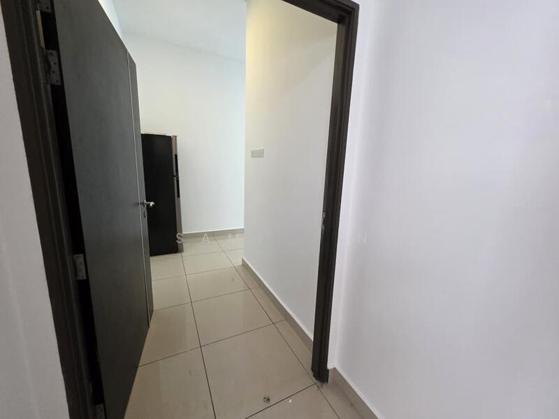 M Condominium @ Larkin - 3