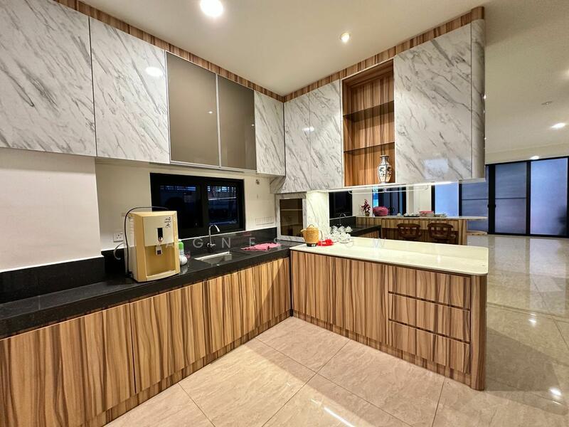 The Hills,Jalan Anjung - 4