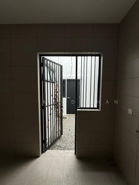 Senibong Cove - The WaterEdge Residences - 3