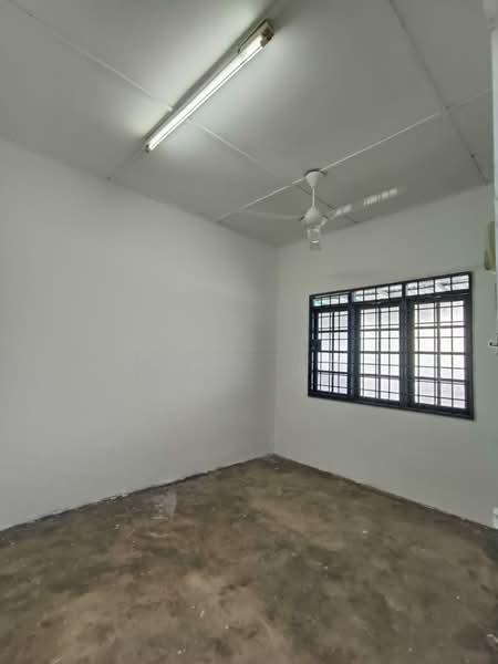 Batu Gajah Pusing Single Storey Terraced House For Sale Perak - 3