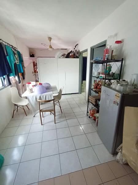 Flora Damansara Flat - 1