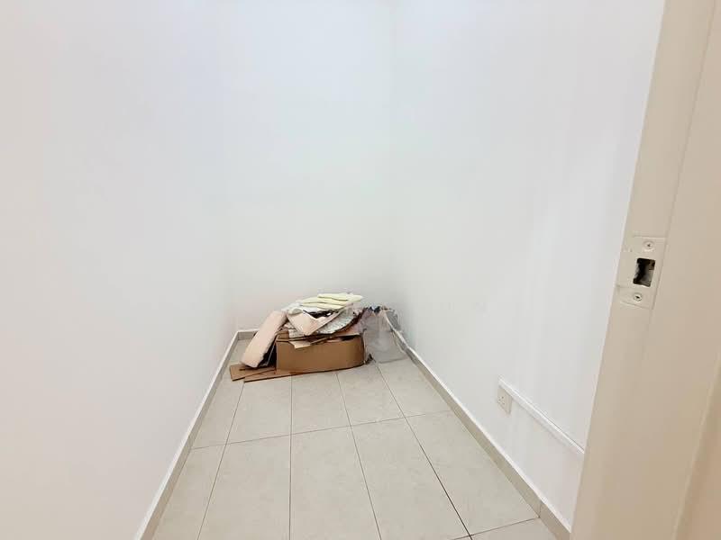 Garden Villas, Bukit Indah - 4