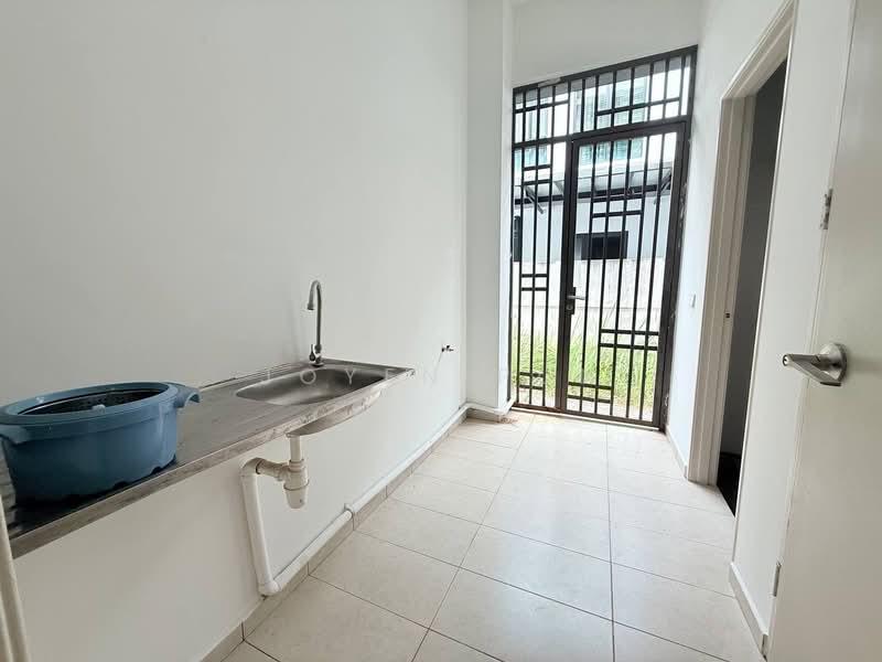 Garden Villas, Bukit Indah - 2