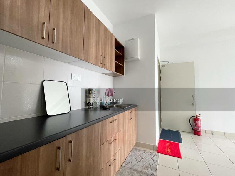 Alanis Residence - 4