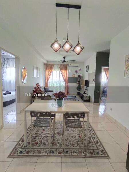 Alanis Residence - 2