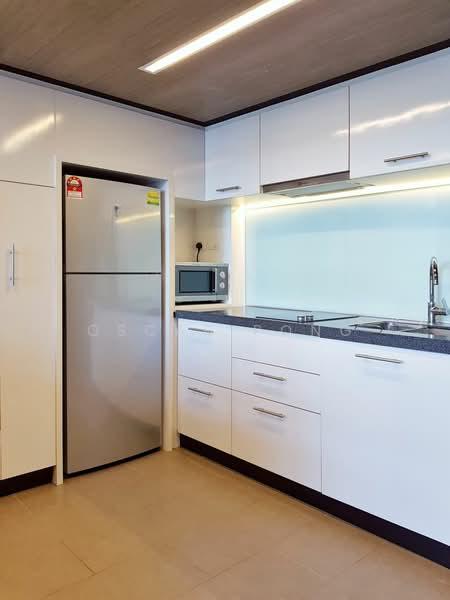 The Establishment - 4