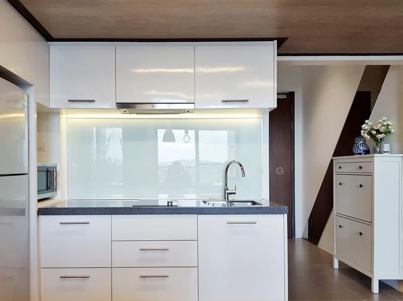 The Establishment - 3