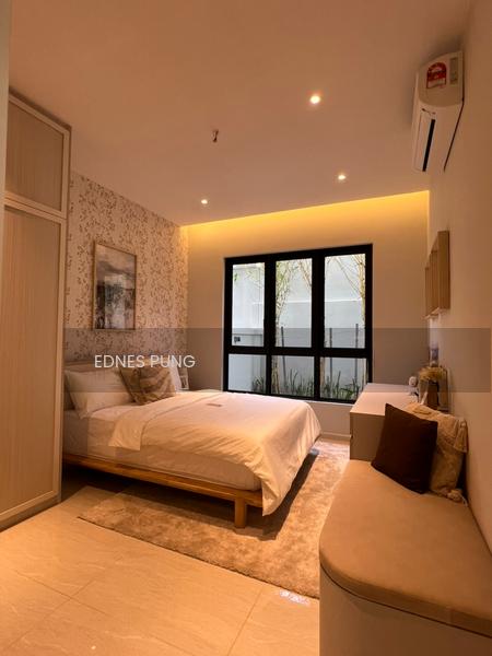 Semi-D house at Bukit Serdang - 5