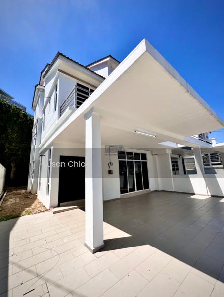 Semi-D house at Teluk Kumbar - 2