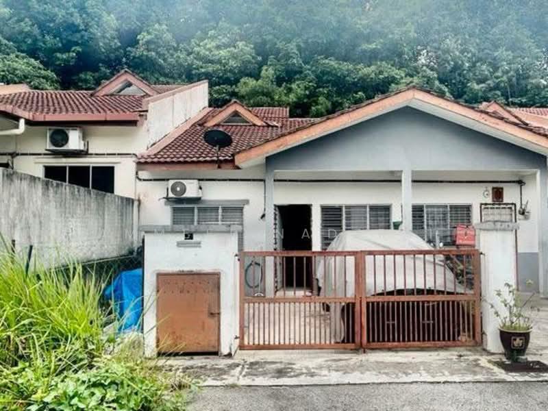 Taman Desa Kenanga 2, Semenyih - 1