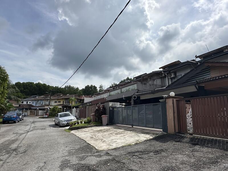 Kota Damansara Rimba Riang Terrace House - 3