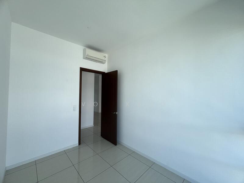 Queens Residences Q1 @ Queens Waterfront - 4