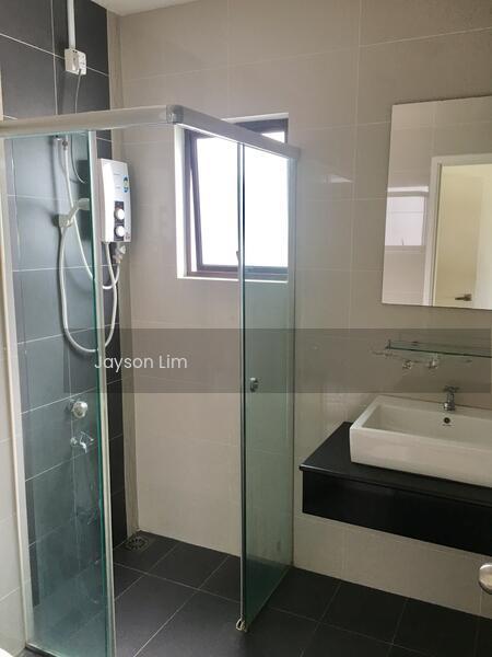 Ujana Executive Apartment - 2