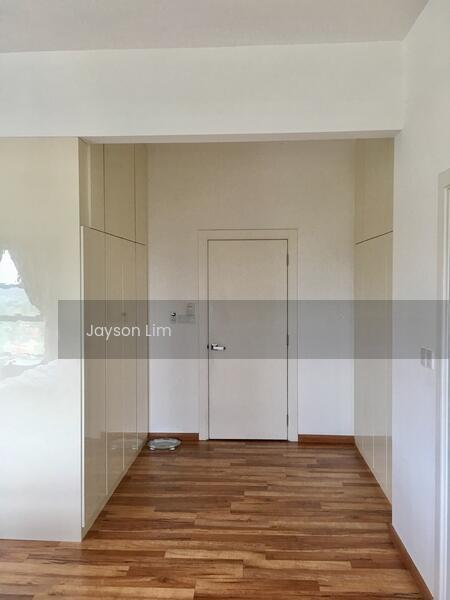 Ujana Executive Apartment - 3