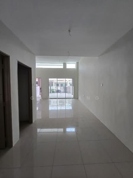 saujana lapangan jaya - 4