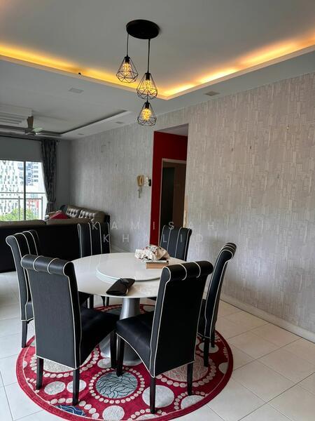 Metropolitan Square - 1