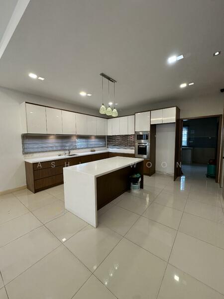 Kinrara Residence - 3 Storey Link House - 1