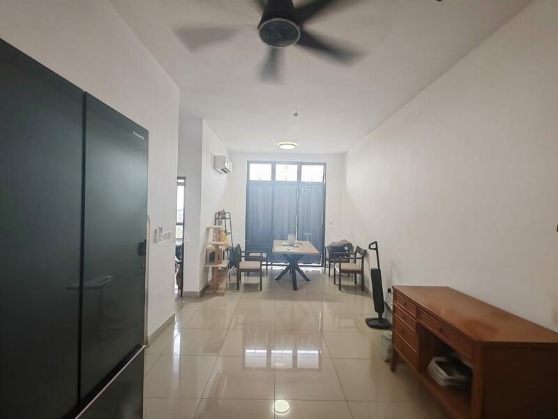 Twin Tower Residence - 1