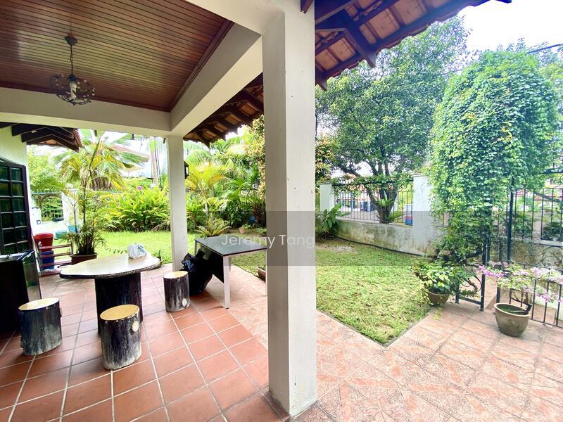 Corner Lot 2-storey Bungalow with Spacious Side Garden - 3