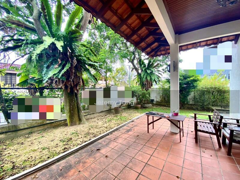 Corner Lot 2-storey Bungalow with Spacious Side Garden - 5