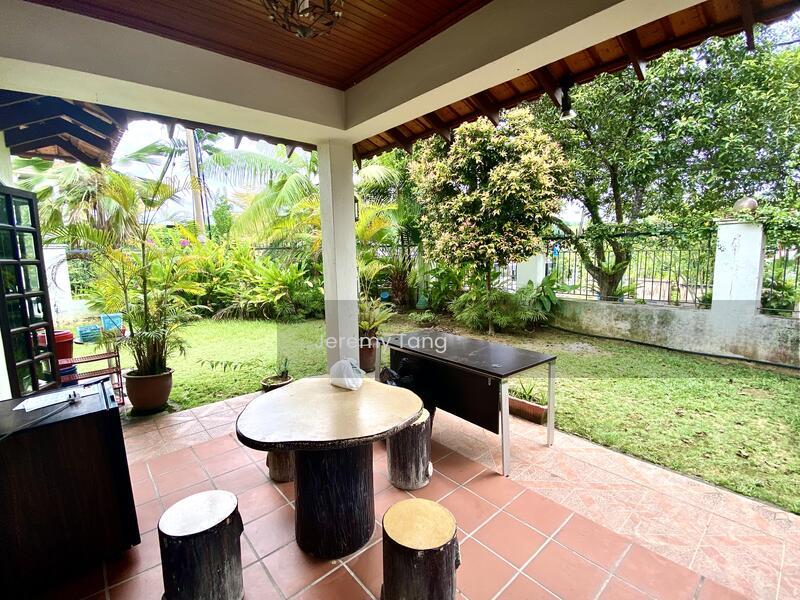 Corner Lot 2-storey Bungalow with Spacious Side Garden - 4