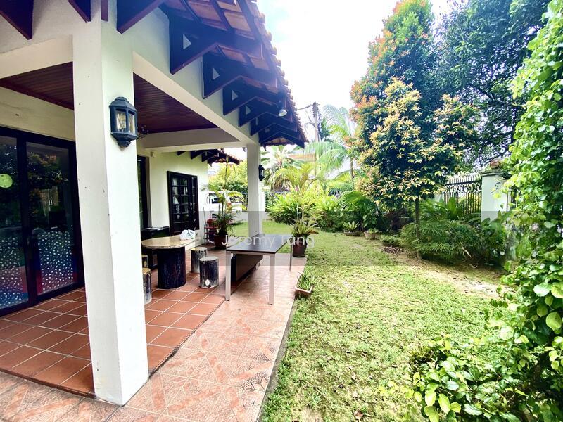 Corner Lot 2-storey Bungalow with Spacious Side Garden - 2