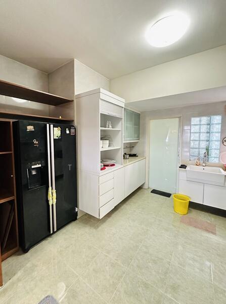 Aloha Tower Condominium - 4