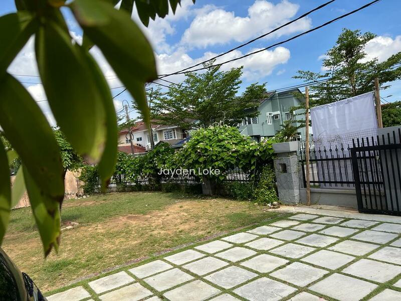 Taman Melawis - 2