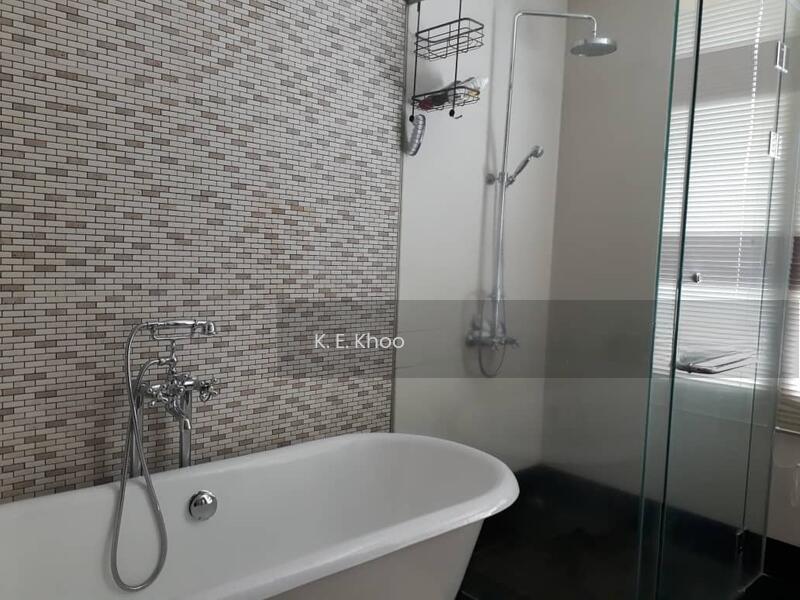 Quayside Seafront Resort Condominiums - 4