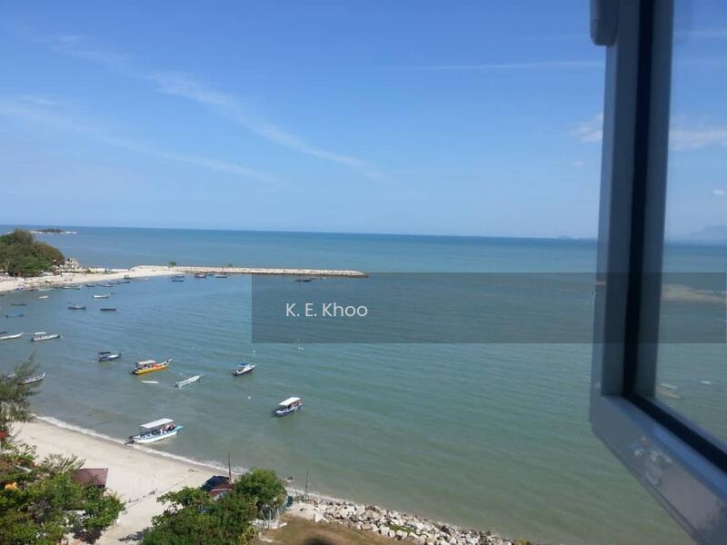 Quayside Seafront Resort Condominiums - 1