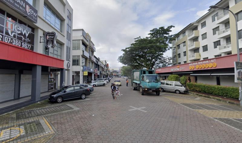 Taman Mount Austin - 2