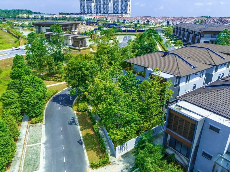 Corner Superlink Triple Storey The Mulia Residences Cyberjaya - 4