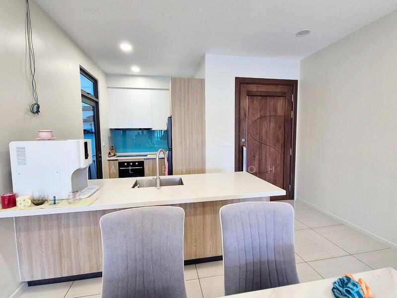 Queens Residences Q1 @ Queens Waterfront - 3