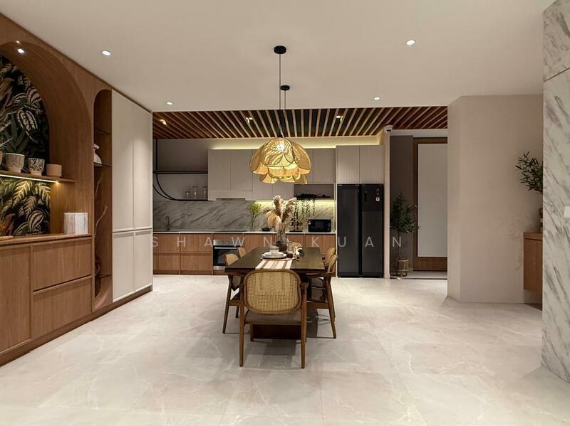 Royal Garden @ Sri Putramas 4 - 1