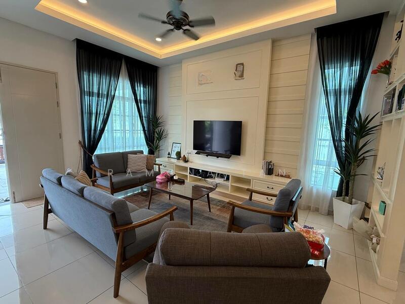 TAMAN ANJUNG GAPAM - 2